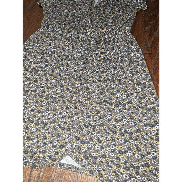 XL As U Wish Floral Short Sleeve Deep VNeck Mini Casual Dress Stretch Flowers - Picture 2 of 5